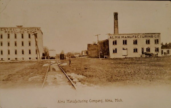 Alma - Old Post Card Photo (newer photo)